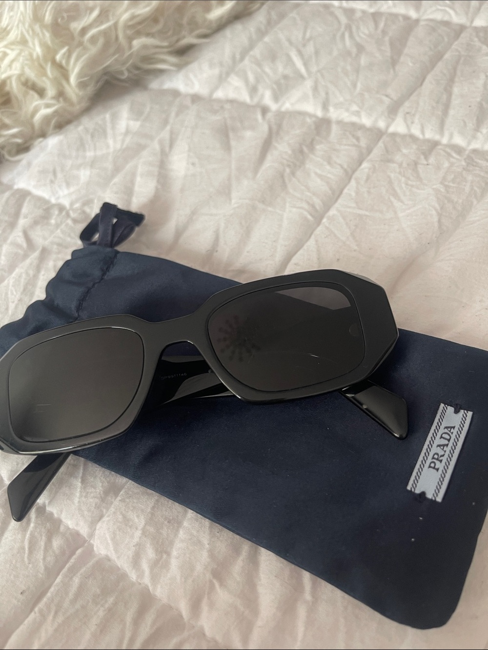 Prada Black Sunglasses - Picture 2 of 7